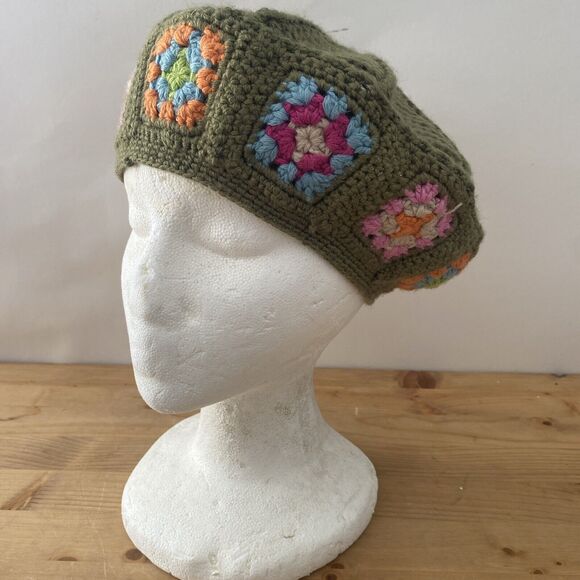 CHIPIE Crocheted Beret Green Hand-Made Wool Hat w Granny Square Border Sz 54/58 - Picture 1 of 12